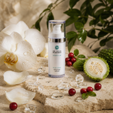 Simply Mi Anti Age Serum mit Orchideen
Stammzellen Preiselbeer Momordica
Hyaluronsäure und Peptide Wirkstoffen