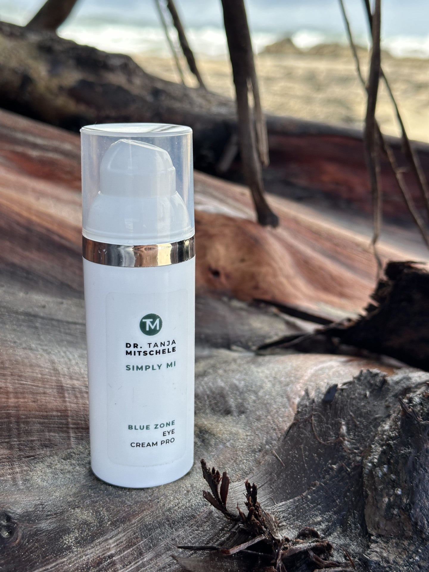 Blue Zone eye Cream in der Blauen Zone